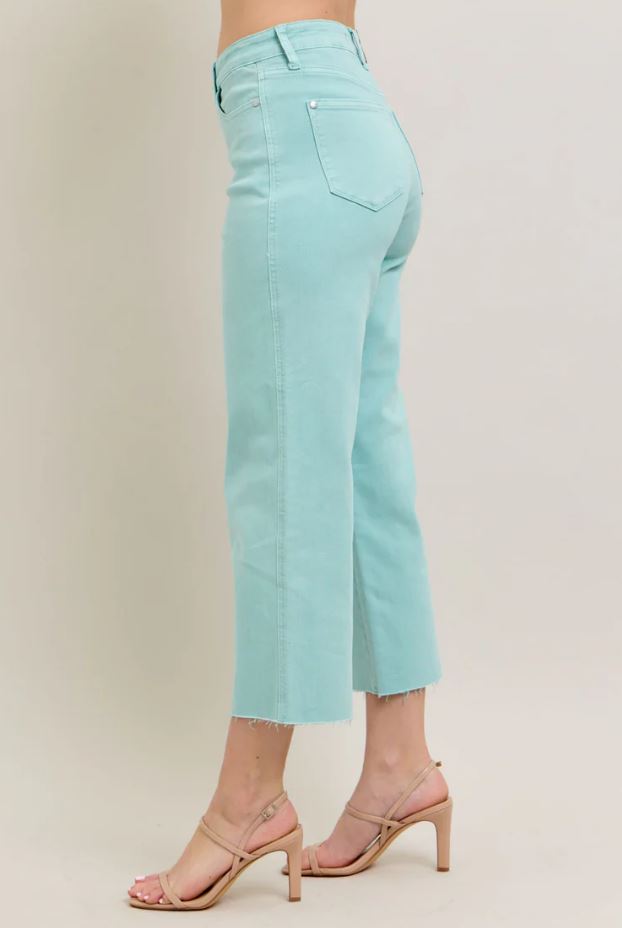 Judy Blue Sky Blue Dyed Raw Hem Cropped Jeans