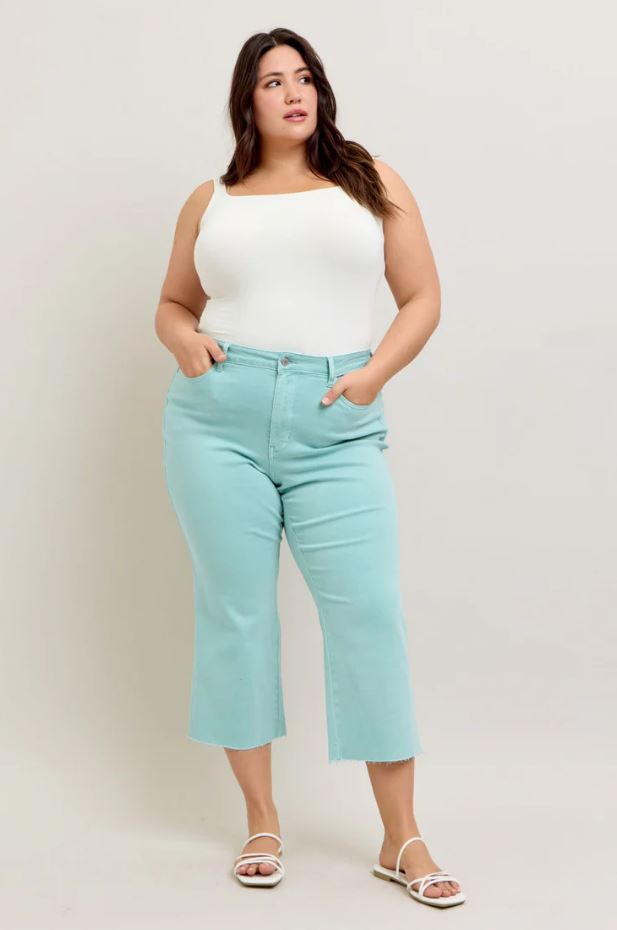 Judy Blue Sky Blue Dyed Raw Hem Cropped Jeans