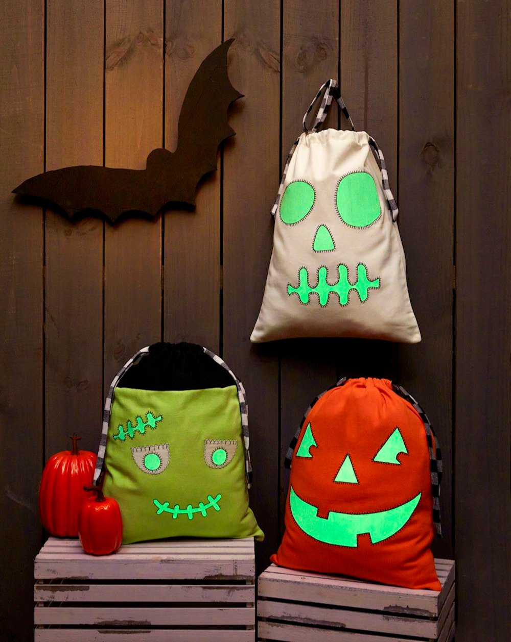 Mud Pie Halloween Glow Treat Bags